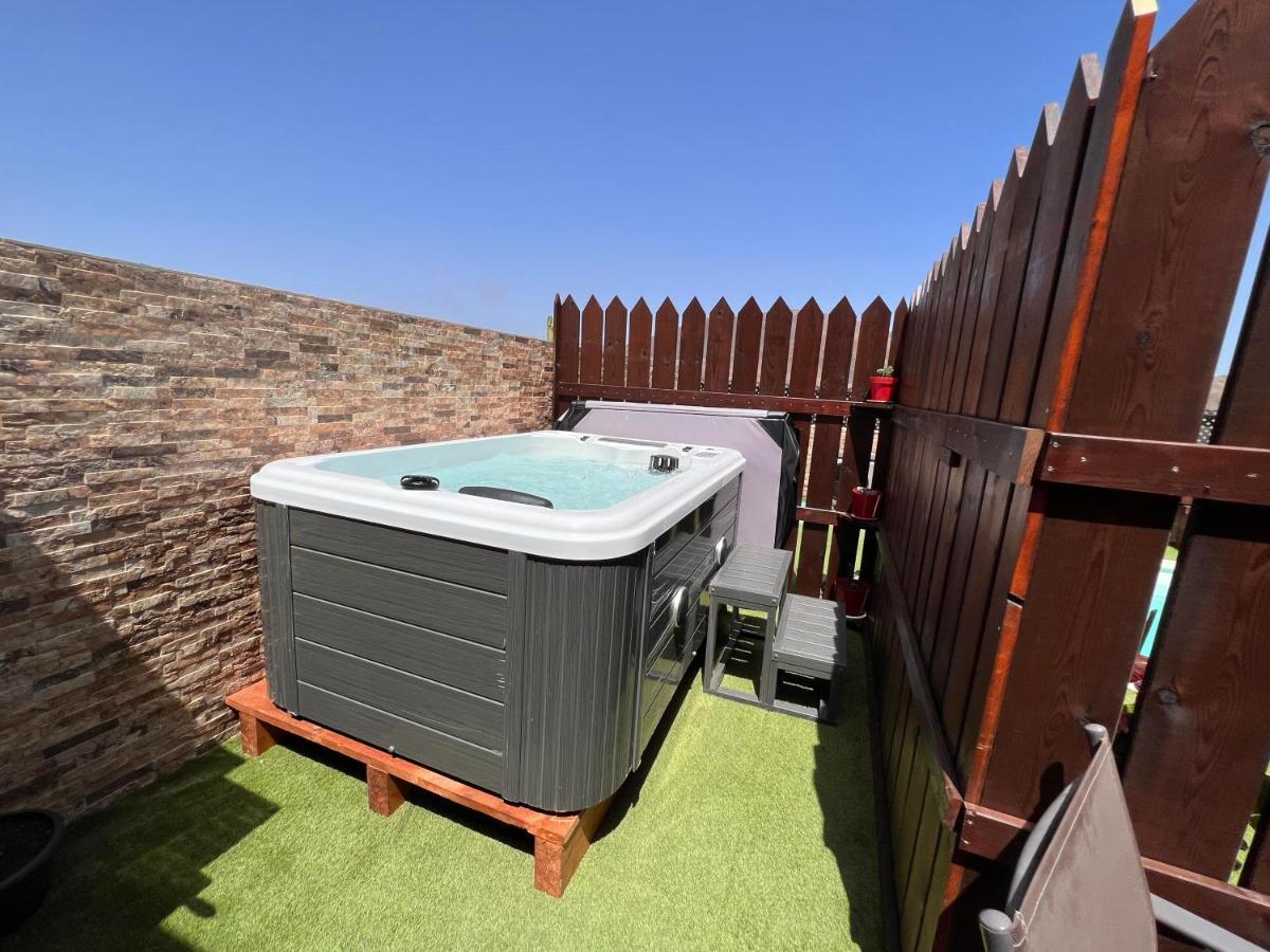 Estudio Agradable, Con Jacuzzi, Terraza Y Barbacoa, Totalmente Independiente Daire Corralejo Dış mekan fotoğraf