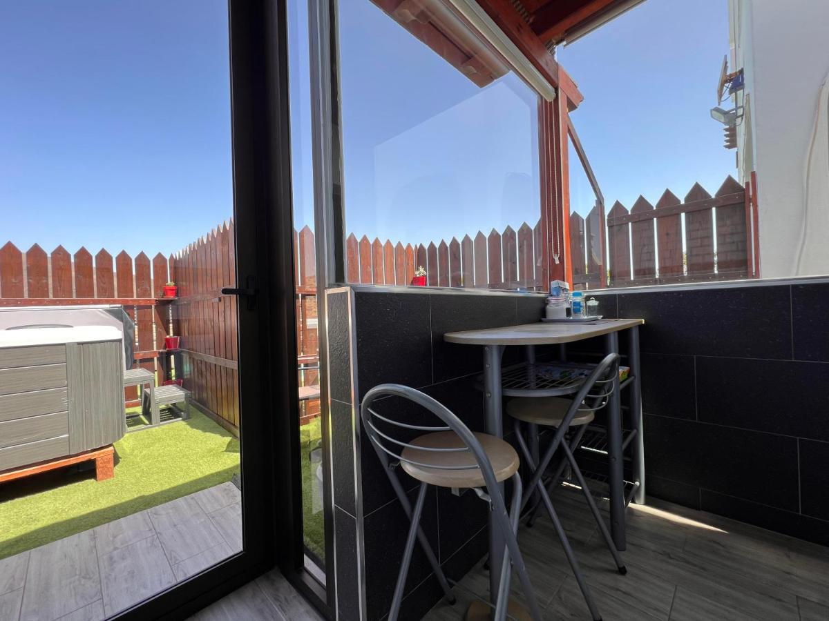 Estudio Agradable, Con Jacuzzi, Terraza Y Barbacoa, Totalmente Independiente Daire Corralejo Dış mekan fotoğraf